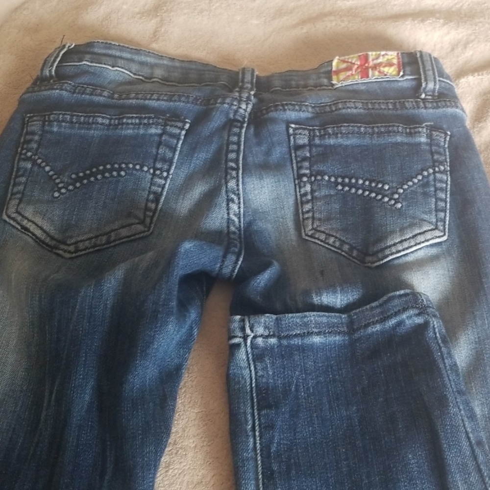 Soft distressed jeans